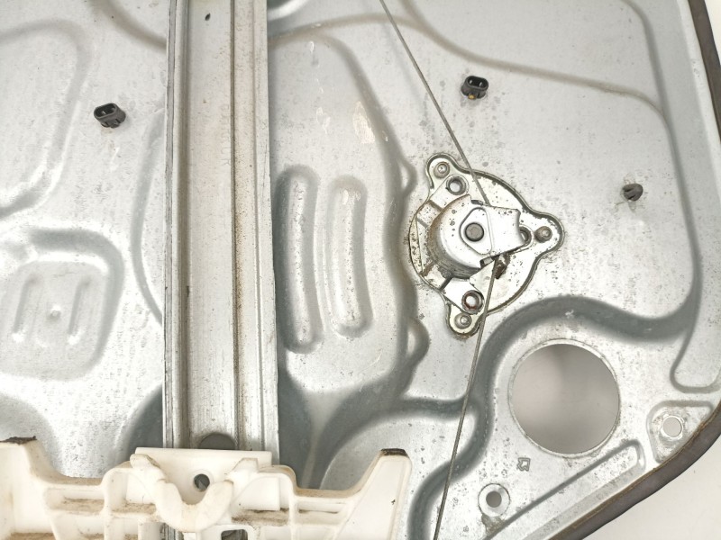 Recambio de elevalunas trasero derecho para hyundai i30 1.4 g referencia OEM IAM 834802R000  