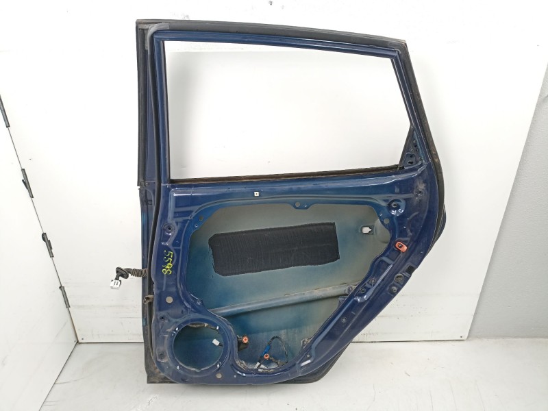 Recambio de puerta trasera derecha para hyundai i30 1.4 g referencia OEM IAM 770042R010  