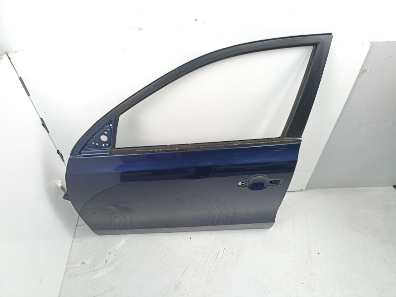 Recambio de puerta delantera izquierda para hyundai i30 1.4 g referencia OEM IAM 760032R010  