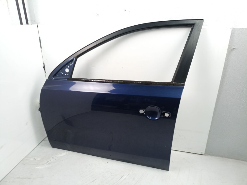 Recambio de puerta delantera izquierda para hyundai i30 1.4 g referencia OEM IAM 760032R010  