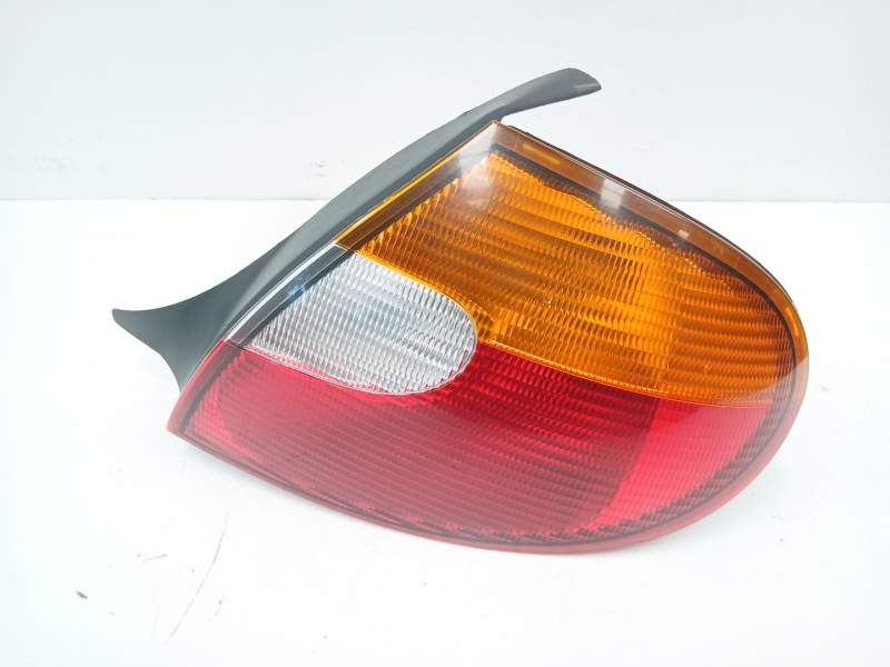 Recambio de piloto trasero derecho para chrysler neon (pl) 2.0 16v referencia OEM IAM 5288528AE  