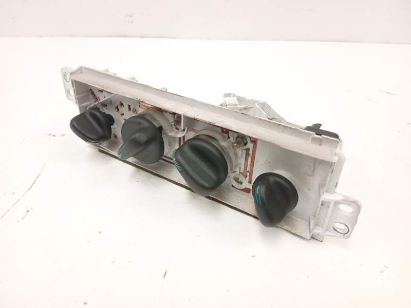 Recambio de mandos calefaccion aire para chrysler neon (pl) 2.0 16v referencia OEM IAM 04885336AA  4885336AA