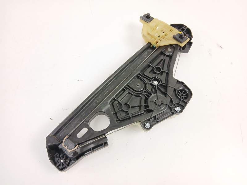 Recambio de elevalunas trasero derecho para renault captur ii (hf_) tce 140 (hfn0) referencia OEM IAM 827209371R  