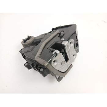 CERRADURA PUERTA TRASERA IZQUIERDA 825021122R 