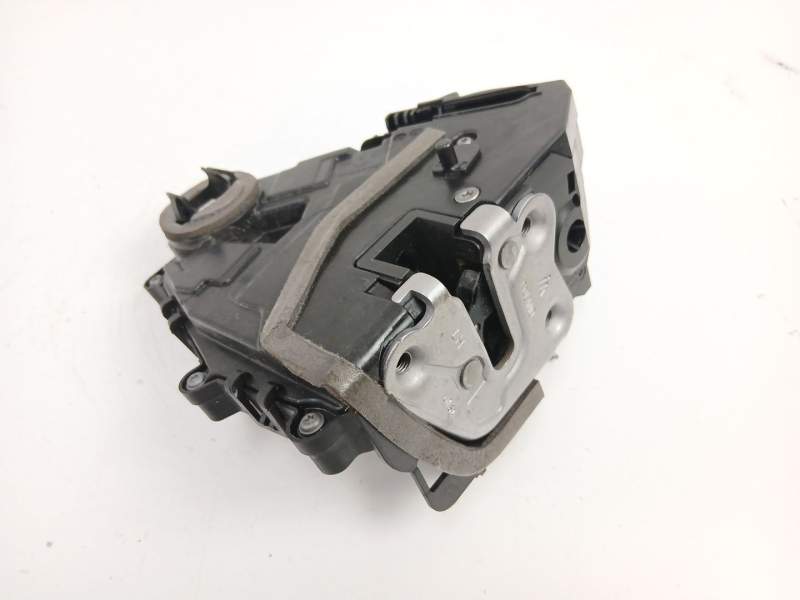 Recambio de cerradura puerta trasera izquierda para renault captur ii (hf_) tce 140 (hfn0) referencia OEM IAM 825021122R  