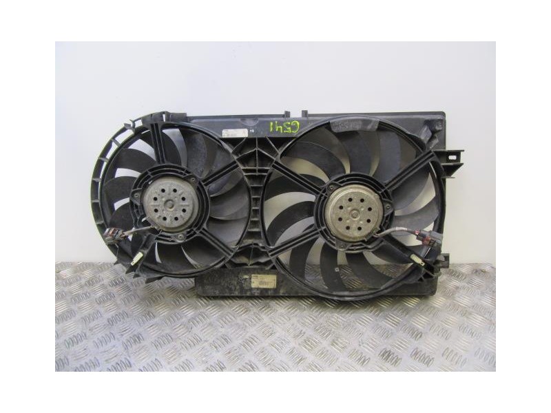 Recambio de electroventilador : chrysler voyager : 2.5 crdi [2004] para chrysler voyager 2.5 crdi referencia OEM IAM   