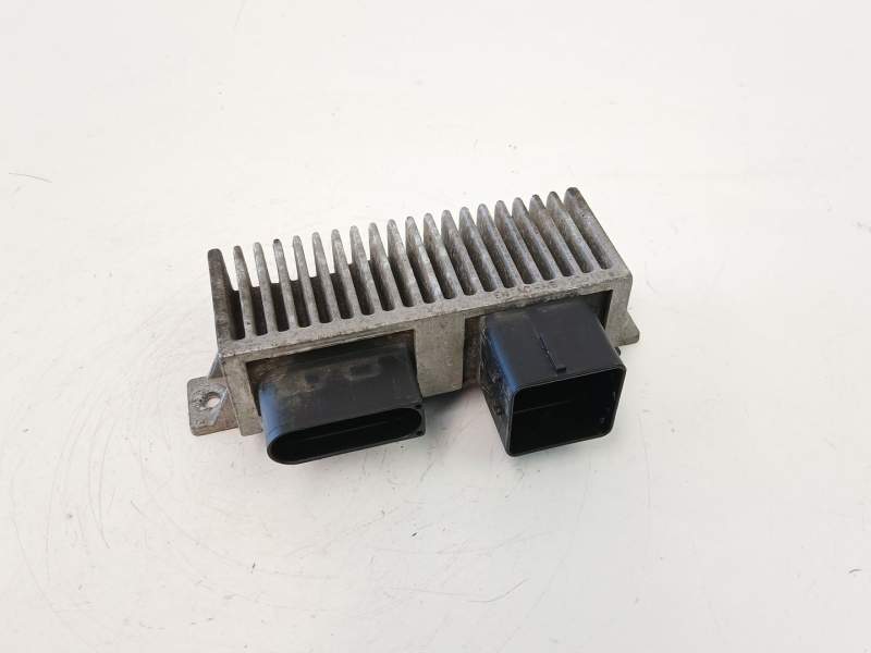 Recambio de caja calentadores para renault scénic iii (jz0/1_) 1.5 dci referencia OEM IAM 8200558438  