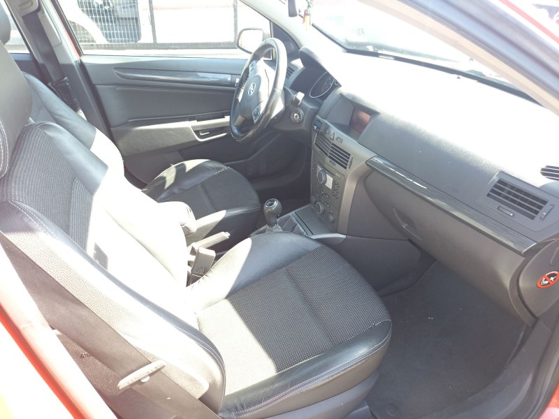 opel astra h (a04) del año 2004