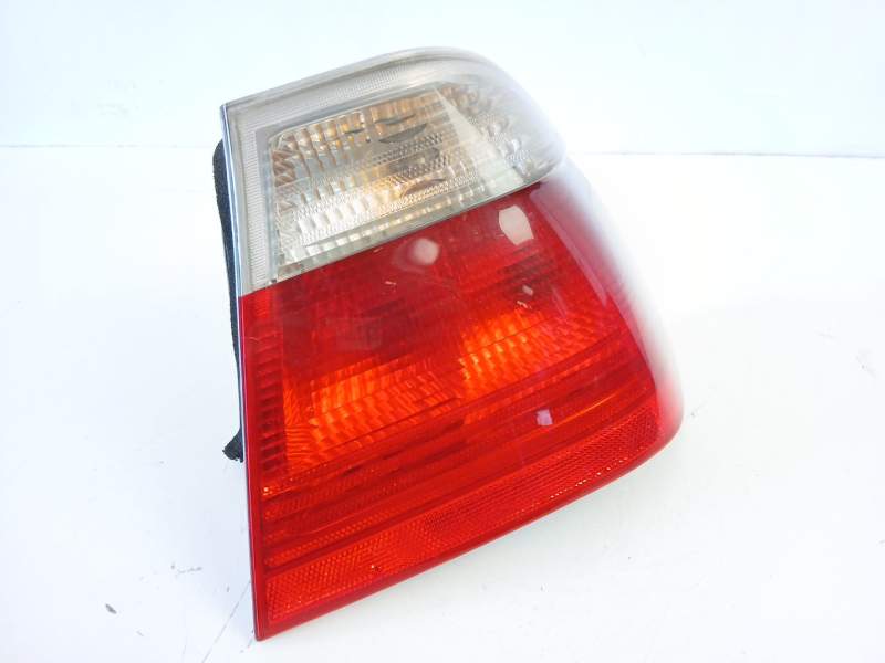 Recambio de piloto trasero derecho para bmw 3 (e46) 320 d referencia OEM IAM 63218383821  