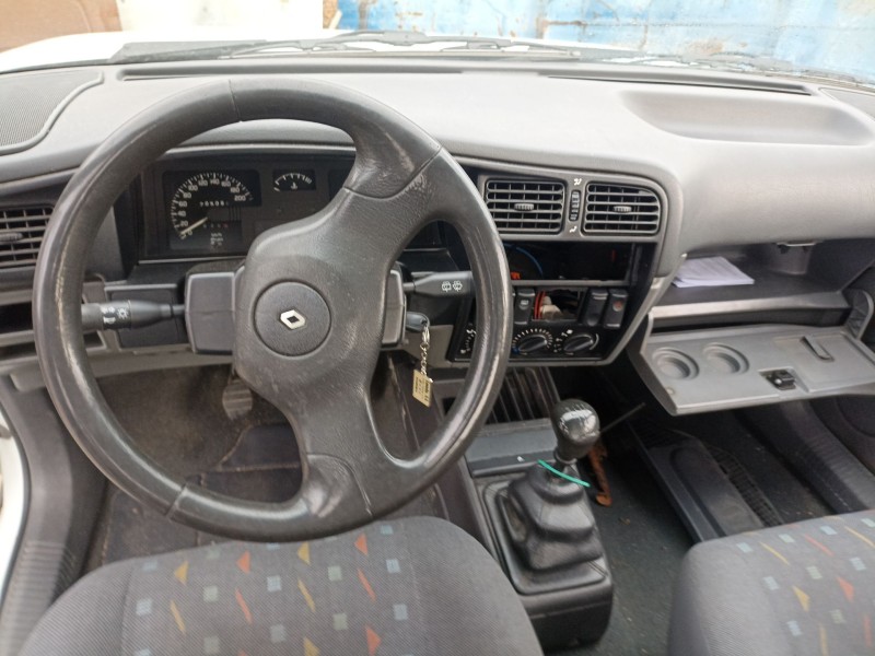renault 19 i chamade (l53_) del año 1993