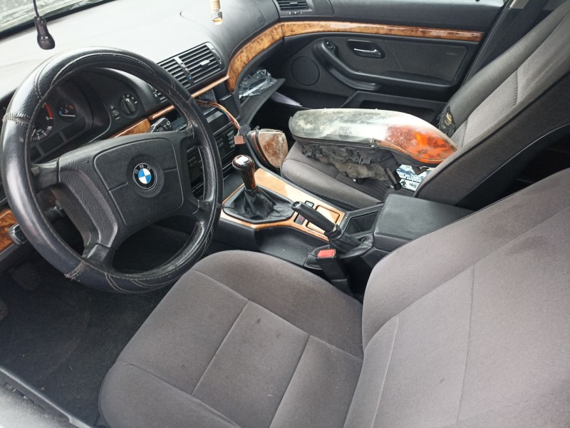 bmw 5 (e39) del año 1998