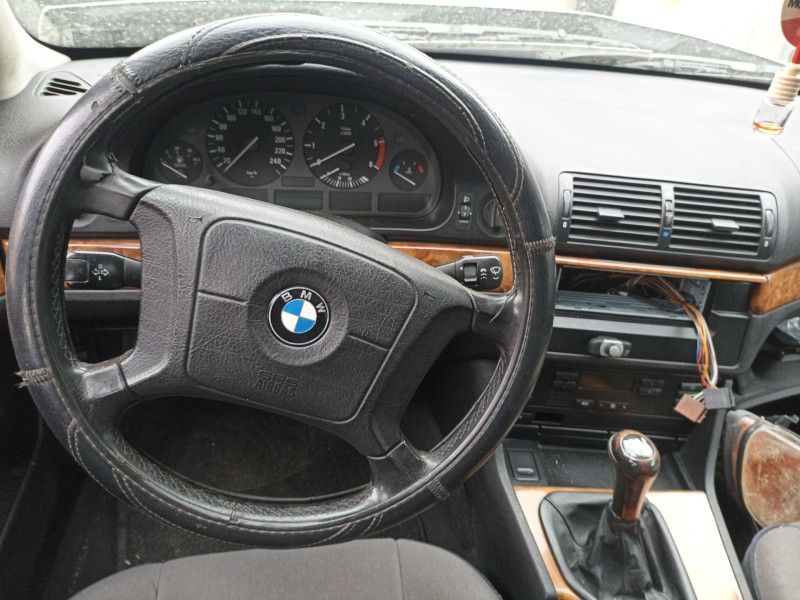 bmw 5 (e39) del año 1998