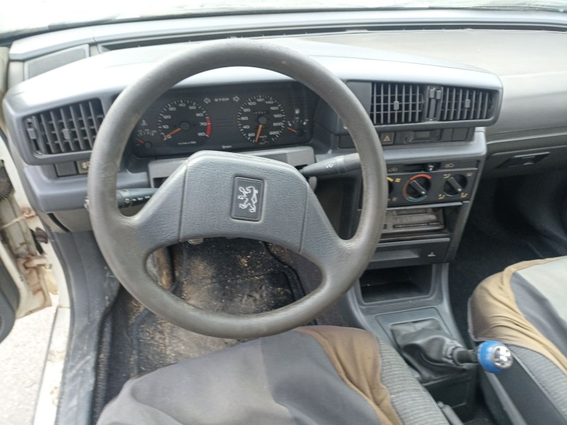peugeot 405 i break (15e) del año 1990