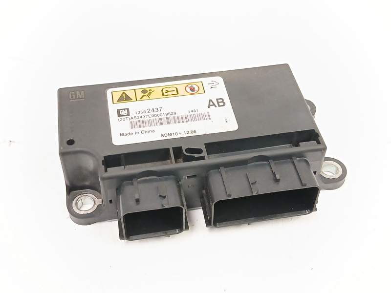 Recambio de centralita airbag para chevrolet cruze hatchback (j305) 1.6 referencia OEM IAM 13582437  