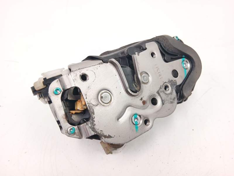 Recambio de cerradura puerta delantera derecha para chevrolet cruze hatchback (j305) 1.6 referencia OEM IAM 13578277  