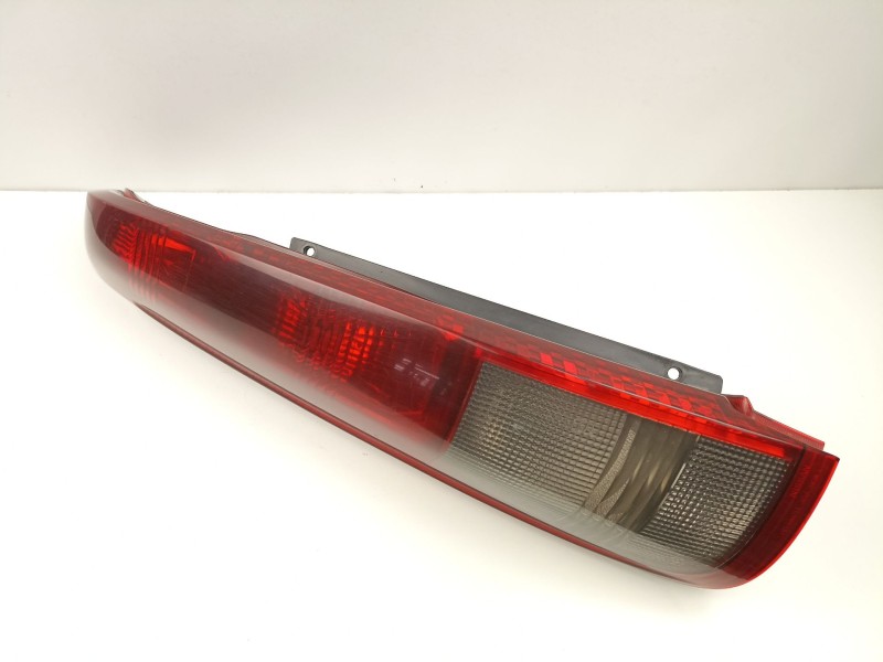 Recambio de piloto trasero izquierdo para nissan x-trail i (t30) 2.2 di 4x4 referencia OEM IAM 265558H326  