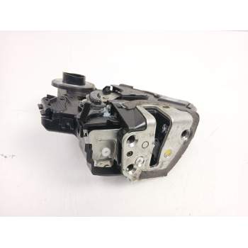CERRADURA PUERTA TRASERA DERECHA 690500F011 