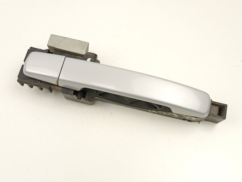 Recambio de manilla delantera derecha para nissan qashqai (j10) tekna referencia OEM IAM 80610EB300  