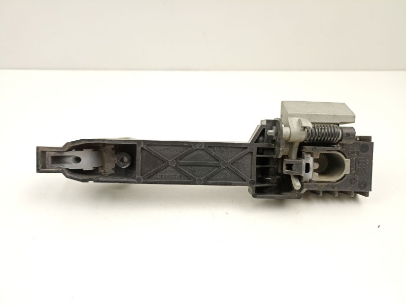 Recambio de manilla delantera derecha para nissan qashqai (j10) tekna referencia OEM IAM 80610EB300  