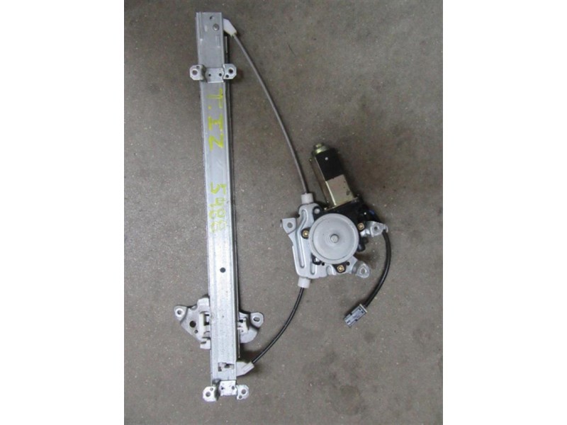 Recambio de elevalunas elec. tra. izq. : nissan navara : 2.5 td sport [2004] para nissan navara 2.5 td sport referencia OEM IAM 