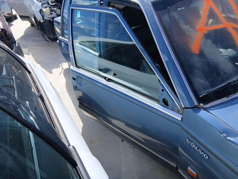 Recambio de puerta delantera derecha para volvo 760 (704, 764) 2.8 referencia OEM IAM 3538122  