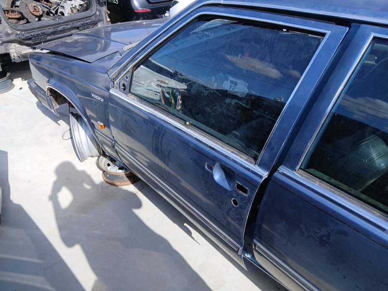 Recambio de puerta delantera izquierda para volvo 760 (704, 764) 2.8 referencia OEM IAM 3538121  