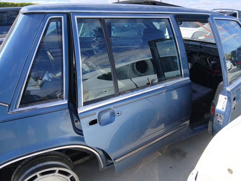 Recambio de puerta trasera derecha para volvo 760 (704, 764) 2.8 referencia OEM IAM 3526125  