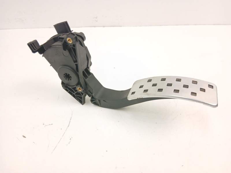 Recambio de potenciometro aceleracion para renault captur i (j5_, h5_) 1.5 dci 90 referencia OEM IAM 180026380R  
