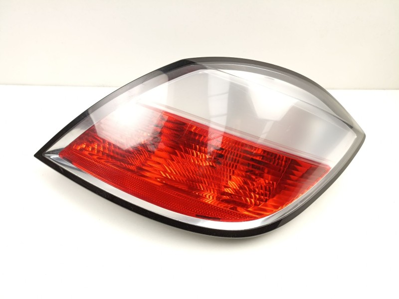 Recambio de piloto trasero derecho para opel astra h (a04) 1.7 cdti (l48) referencia OEM IAM 24451837  