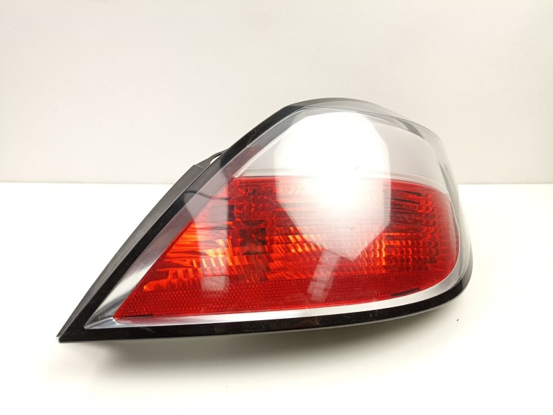 Recambio de piloto trasero derecho para opel astra h (a04) 1.7 cdti (l48) referencia OEM IAM 24451837  