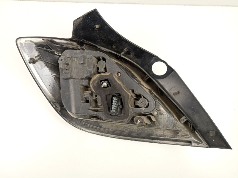 Recambio de piloto trasero derecho para opel astra h (a04) 1.7 cdti (l48) referencia OEM IAM 24451837  