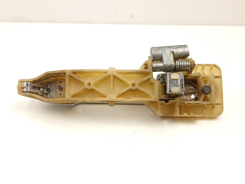 Recambio de manilla trasera izquierda para hyundai sonata v (nf) 2.0 crdi referencia OEM IAM 836553K000  