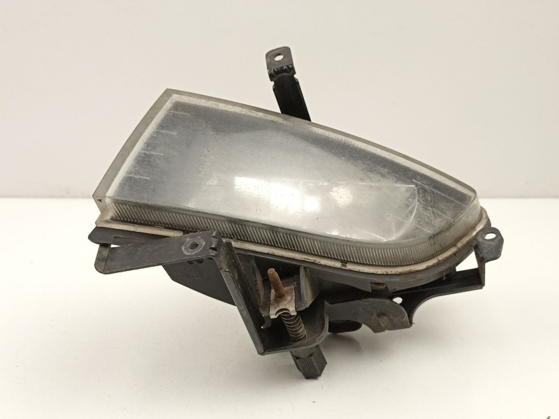 Recambio de antiniebla izquierdo para hyundai sonata v (nf) 2.0 crdi referencia OEM IAM 922013K000  
