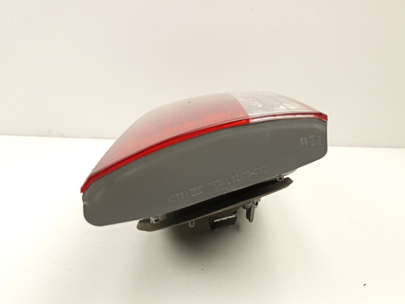 Recambio de piloto porton izquierdo para hyundai sonata v (nf) 2.0 crdi referencia OEM IAM 924033K020  