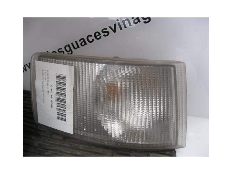 Recambio de piloto delantero derecho para peugeot boxer 2.5 td referencia OEM IAM 630395  