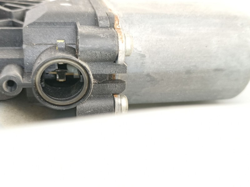 Recambio de elevalunas trasero izquierdo para hyundai sonata v (nf) 2.0 crdi referencia OEM IAM 834713K001  834503K001