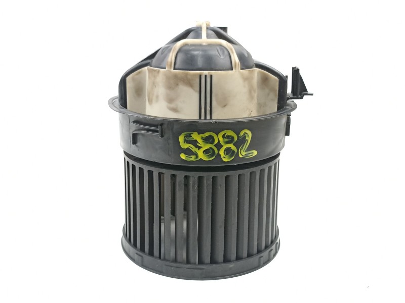 Recambio de motor calefaccion para peugeot 308 1.6 hdi referencia OEM IAM 6441Z7  