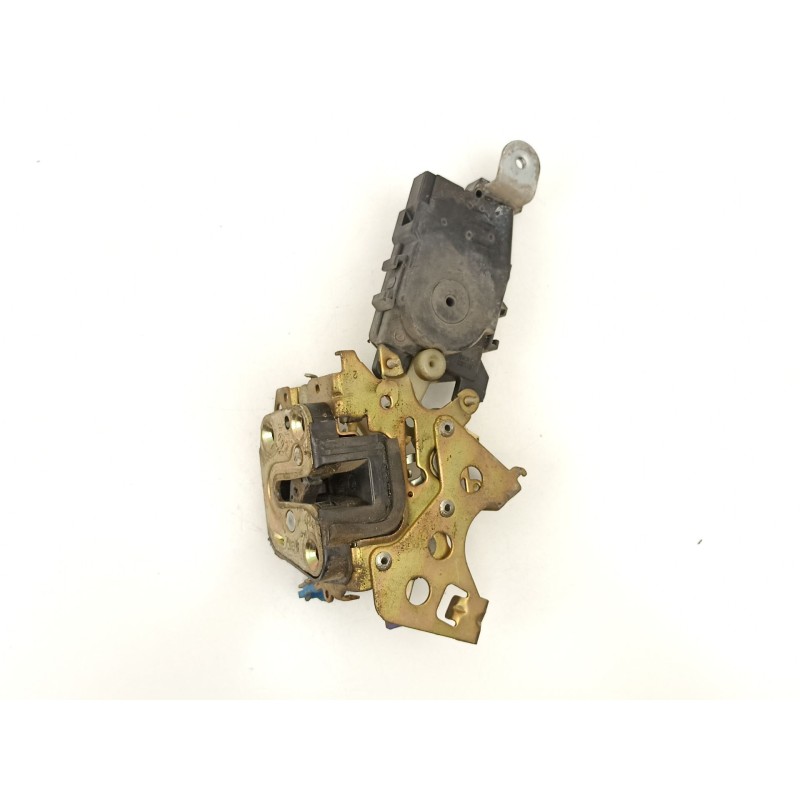 Recambio de cerradura puerta delantera derecha para subaru forester 2.0 g /ej20 referencia OEM IAM 61031SA040  