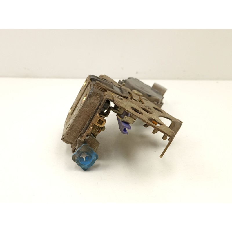 Recambio de cerradura puerta delantera derecha para subaru forester 2.0 g /ej20 referencia OEM IAM 61031SA040  