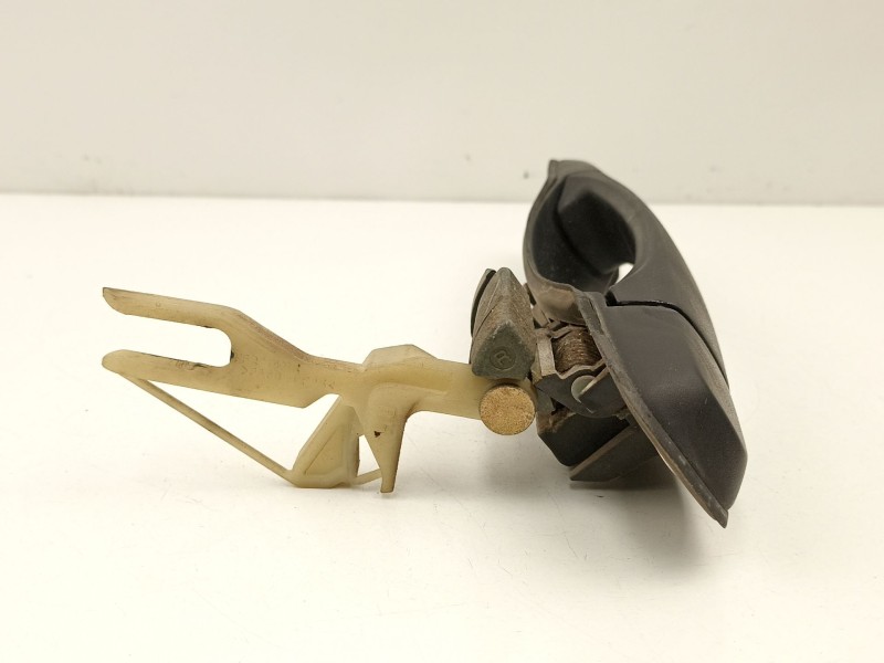 Recambio de manilla trasera derecha para subaru forester 2.0 g /ej20 referencia OEM IAM 61022SA000NN  