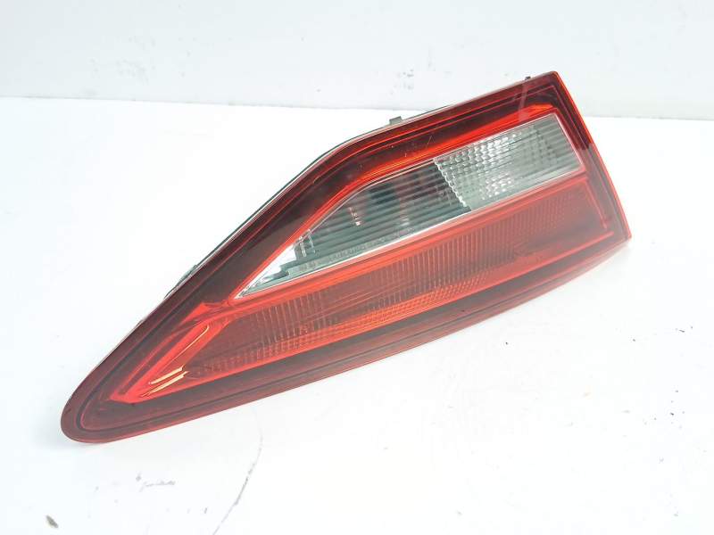 Recambio de piloto porton izquierdo para seat leon (5f1) 1.6 tdi referencia OEM IAM 5F0945093D  