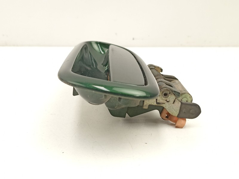 Recambio de manilla trasera izquierda para subaru legacy 2.5 g referencia OEM IAM 61022AE130  