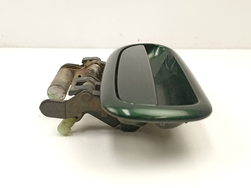 Recambio de manilla trasera derecha para subaru legacy 2.5 g referencia OEM IAM 61022AE120  