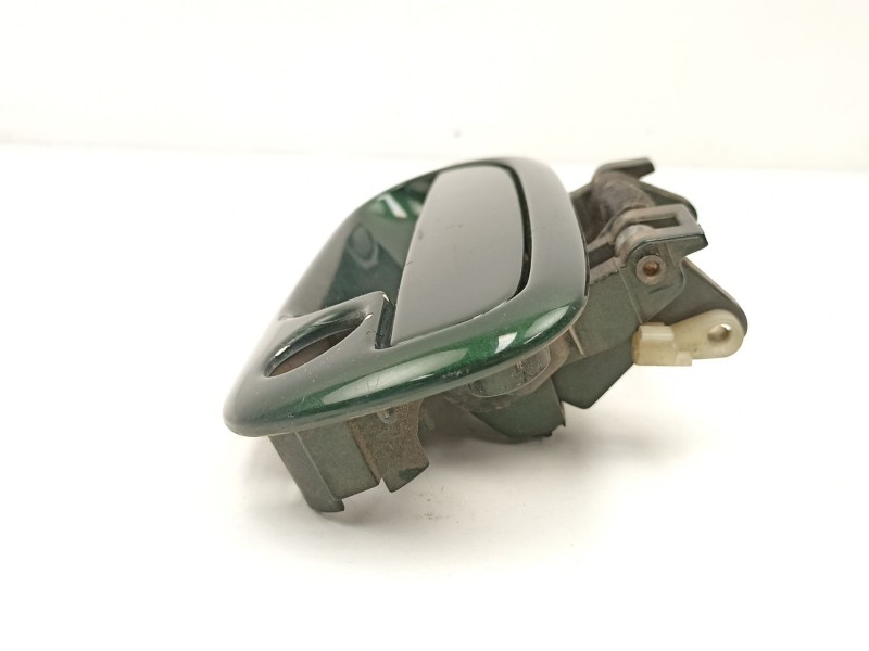 Recambio de manilla delantera izquierda para subaru legacy 2.5 g referencia OEM IAM 61021AE010  