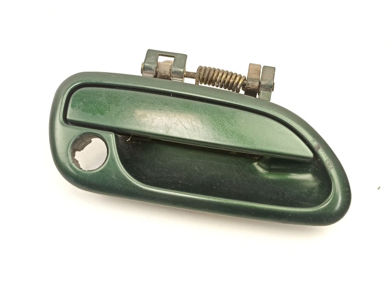 Recambio de manilla delantera derecha para subaru legacy 2.5 g referencia OEM IAM 61021AE000  