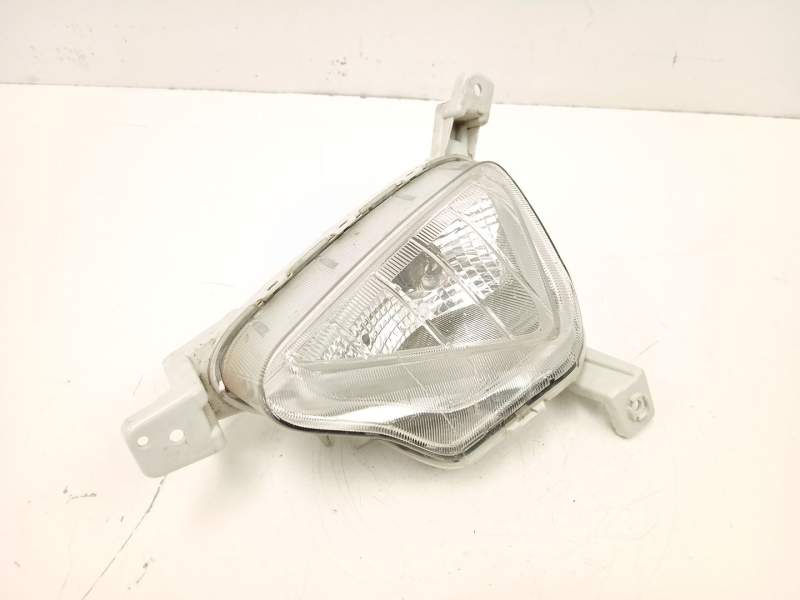 Recambio de antiniebla izquierdo para hyundai i20 iii (bc3, bi3) 1.2 referencia OEM IAM 92207Q0000  