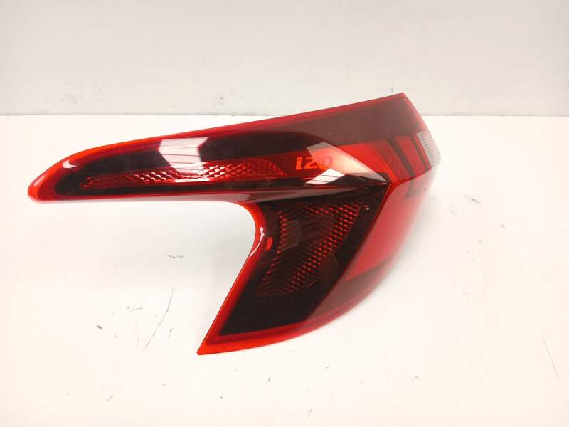 Recambio de piloto trasero izquierdo para hyundai i20 iii (bc3, bi3) 1.2 referencia OEM IAM 92401Q0000  