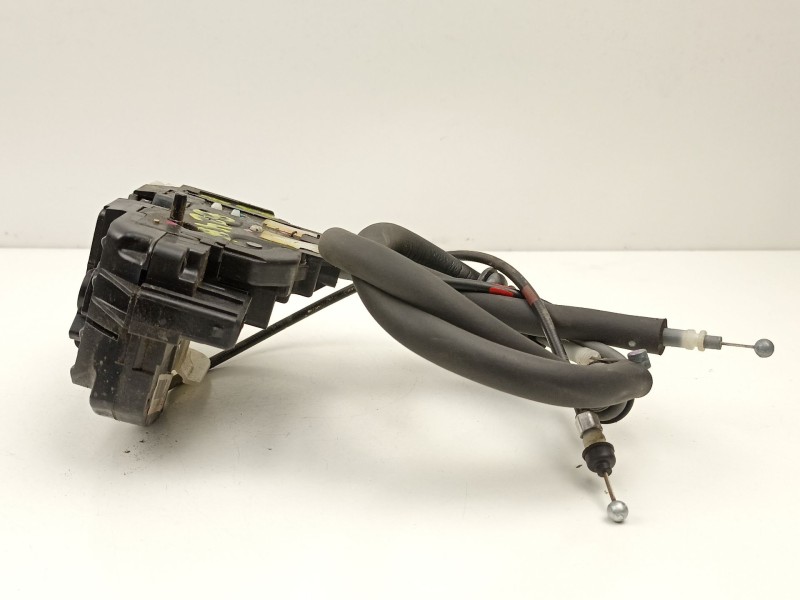 Recambio de cerradura puerta trasera izquierda para hyundai sonata v (nf) 2.0 crdi referencia OEM IAM 814103K000  