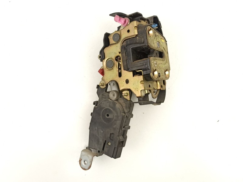 Recambio de cerradura puerta delantera derecha para subaru legacy 2.5 g referencia OEM IAM 61032AE000  