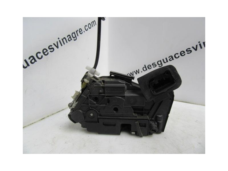 Recambio de cerradura pta. tras. dch. : volkswagen golf : 1.6 td (104,69cv) [2013] para volkswagen golf 1.6 td referencia OEM IA